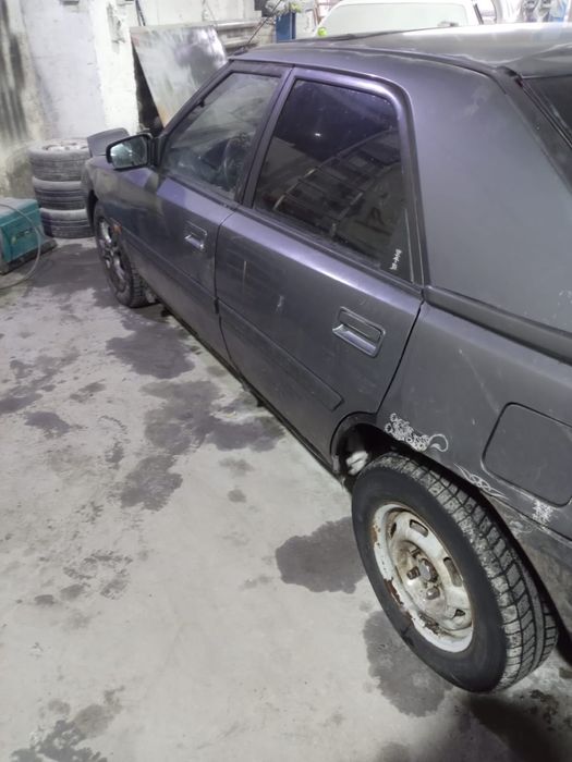 Mazda 323 на ходу 1.6