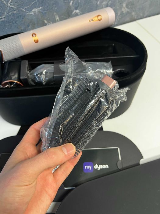 Dyson Airwrap Co-anda 2x™ - Straight+Wavy (mătase chihlimbar)