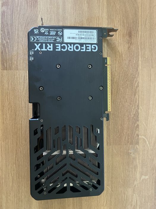 Vand placa video Gainward RTX 5050 Ghost.