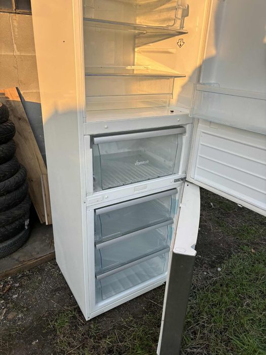 Хладилник панасоник