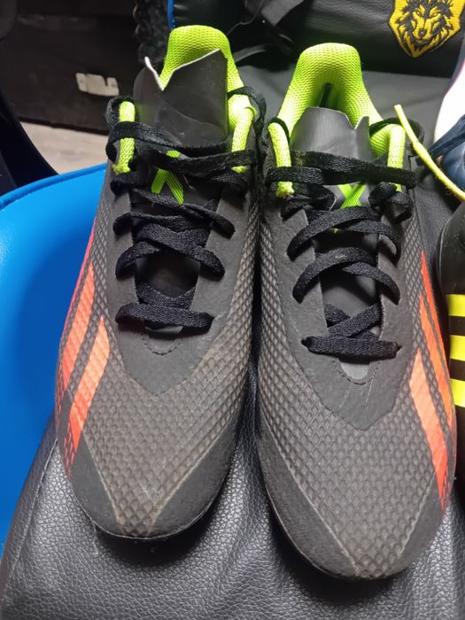 Децки футболни обувки