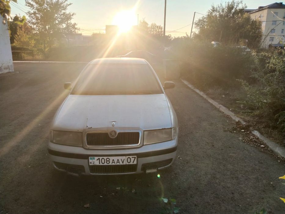 Шкода Октавия 2002 года , 1.6 ,