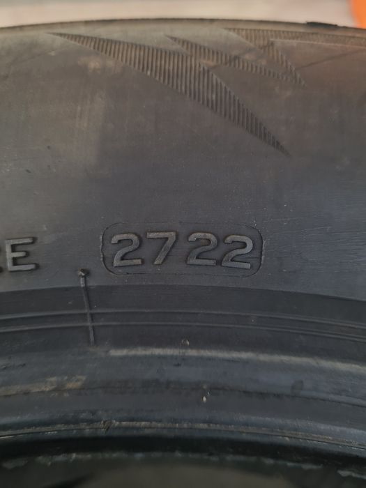 Зимни гуми 2 броя BRIDGESTONE Blizzak LM005 235 55 R17 дот 2722