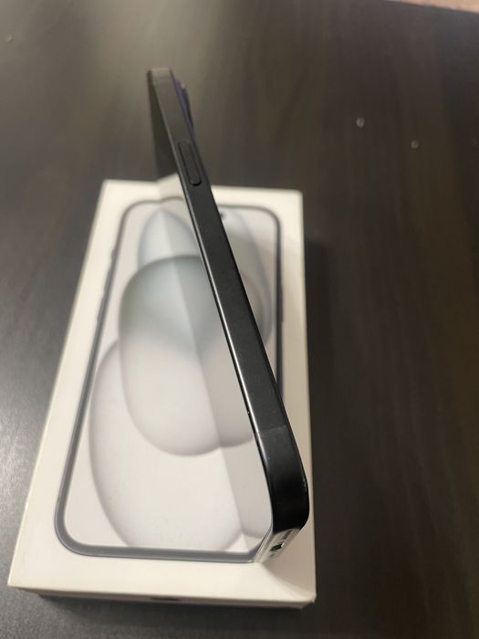Iphone 15 black 128 gb + cablu date + husa