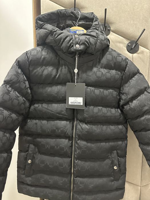 Moncler куртка 164-170 см