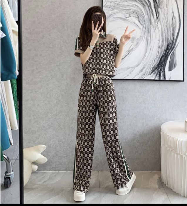 Двойка на повседневку