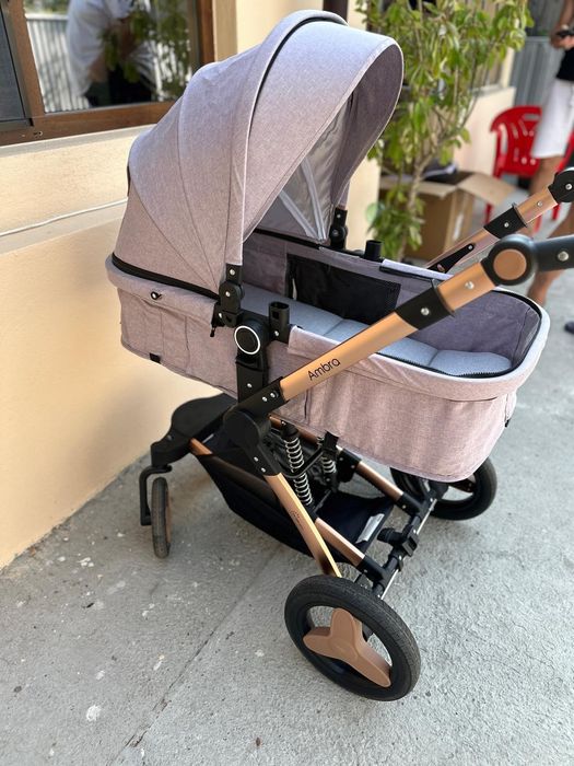 Vând cărucior 3 in 1 Coccolle Ambra Rose Gold