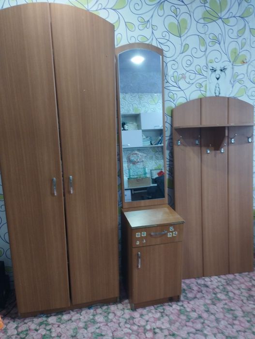 Продам прихожую. Б/у .