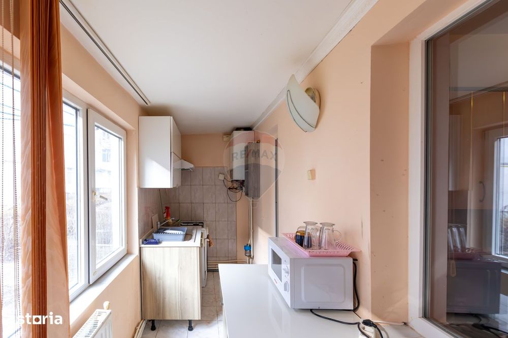 Apartament cu 2 camere semidecomandate de vânzare zona Zimbru