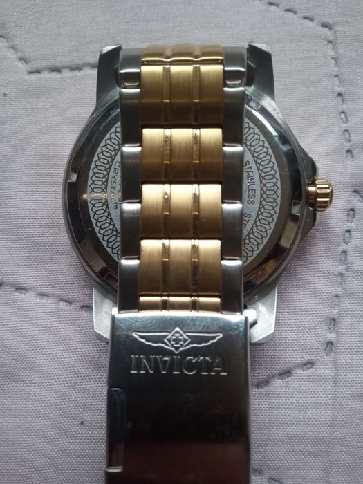 Invicta часовник
