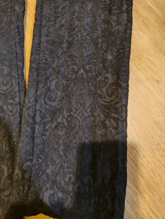 Pantaloni dama .