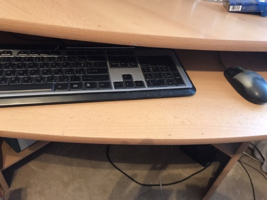 Продам старенький рабочий компьютер