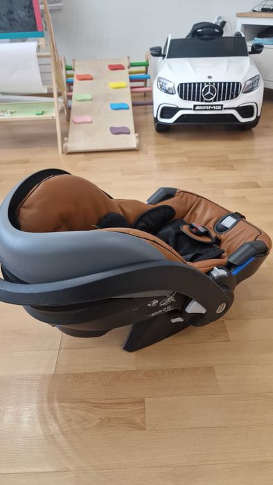 BeSafe iZi Go "Camel" Бебешко кошче за кола на марката Mima