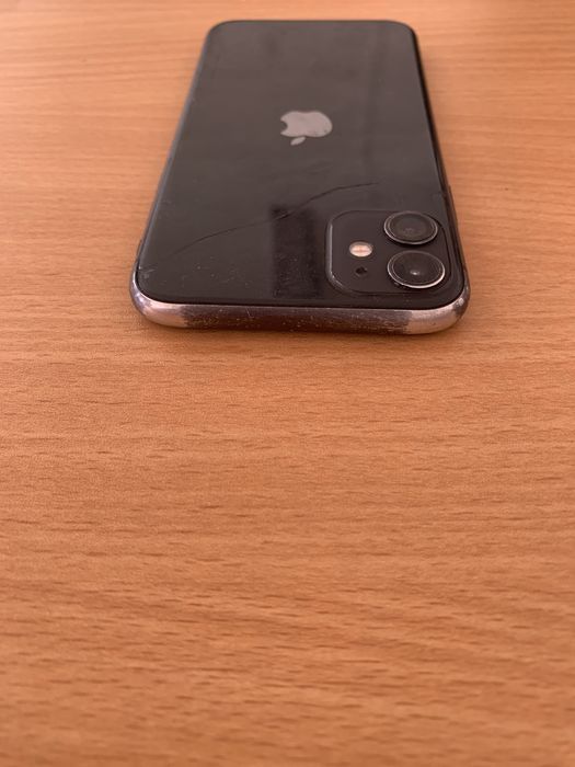 iPhone 11 128GB 90% baterie
