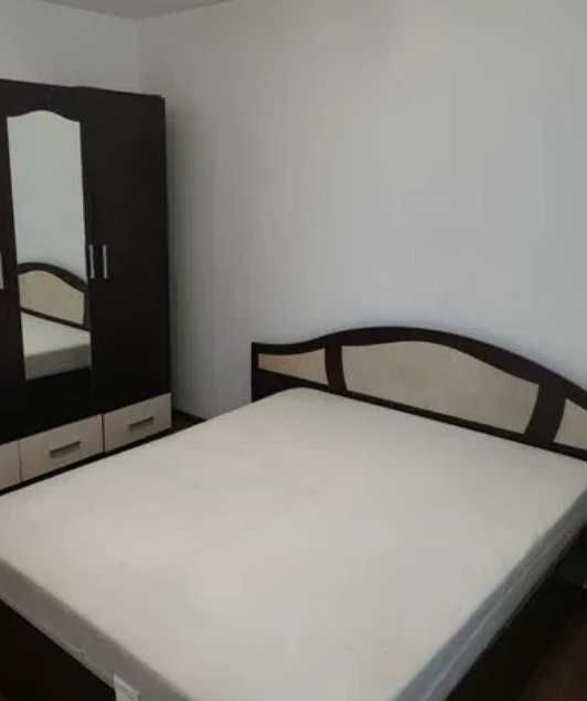 Дава се под наем Двустаен апартамент в Пловдив, Център - 48 кв.м за 193.8 € - Снимка #1