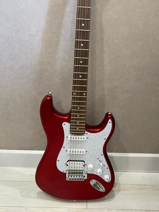 Электрогитара Caraya (Stratocaster, Metallic Red)