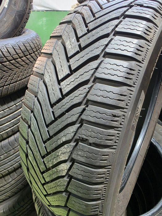 4 бр зимни 205/60/17 Michelin