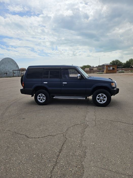 Mitsubishi Pajero 2 2.5