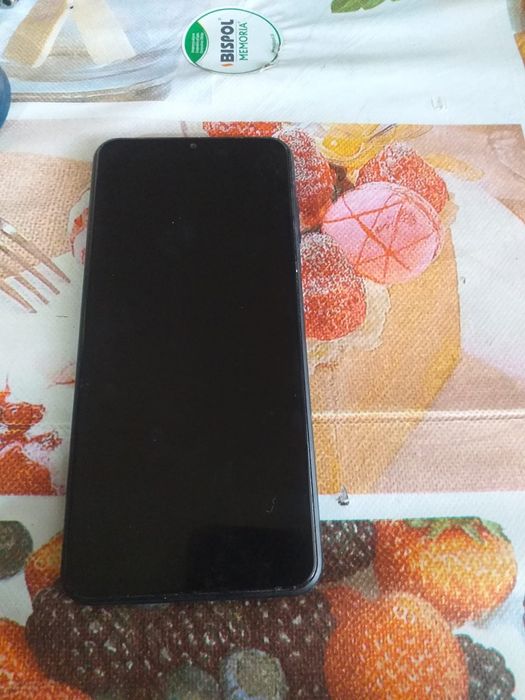 Vând samsung galaxy M13