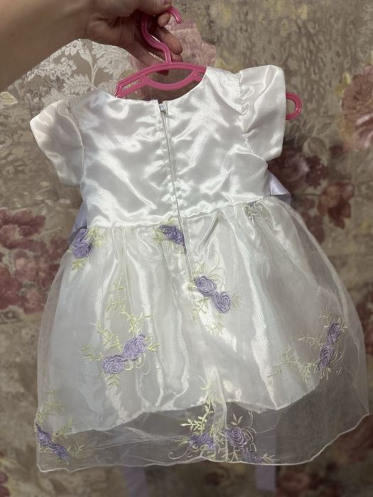 Продам платья для девочки от 6 мес до 1,5 лет