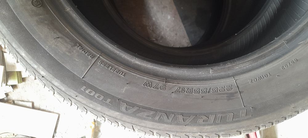 Vând cauciucuri vara