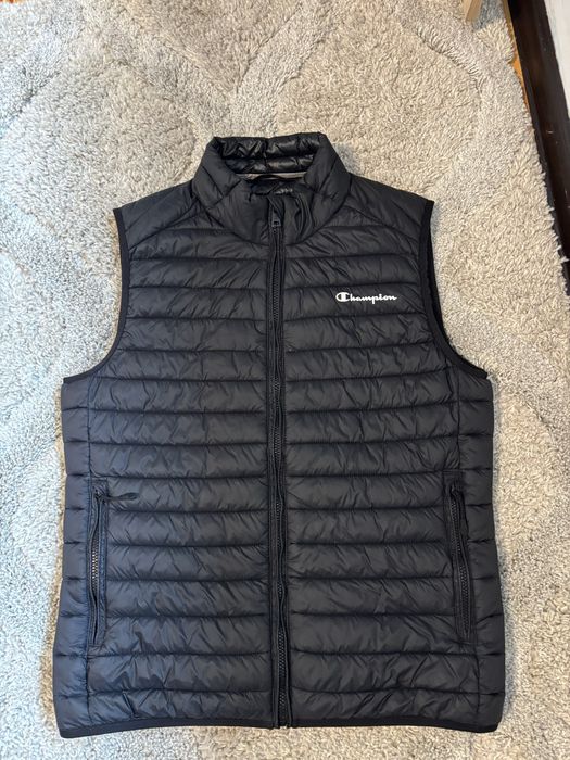 Черен елек Champion