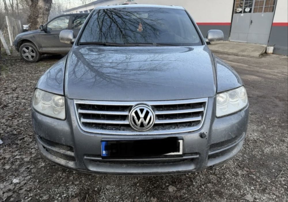 VW Touareg 2.5 На Части