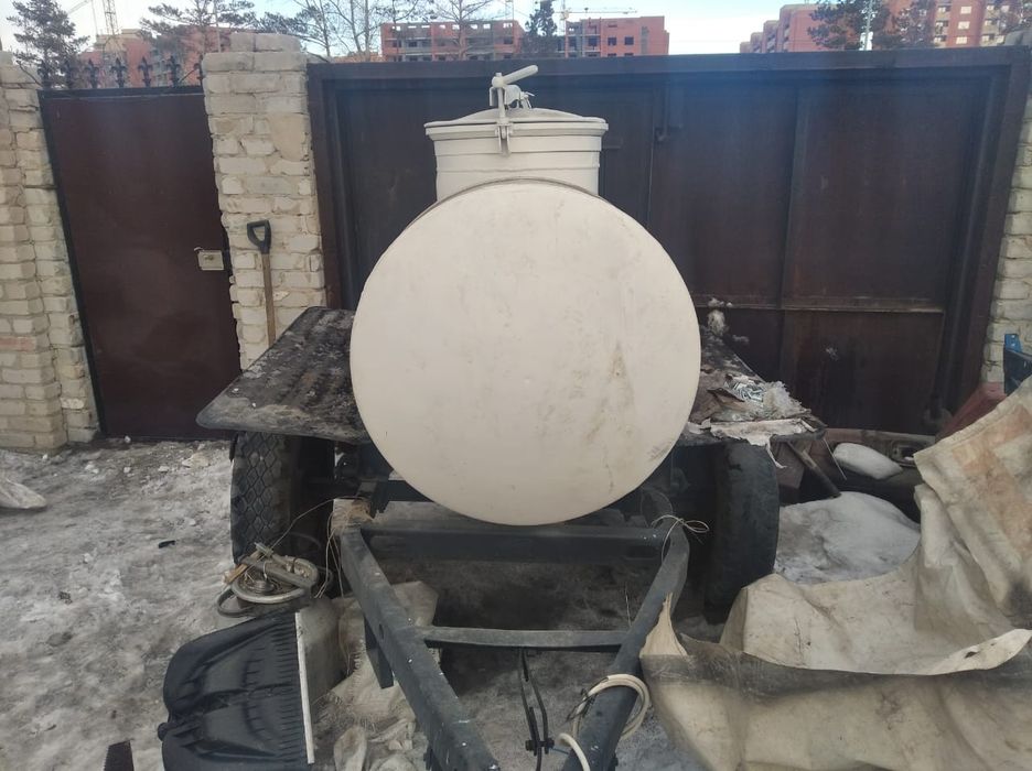 Бочка для воды или другой жидкости