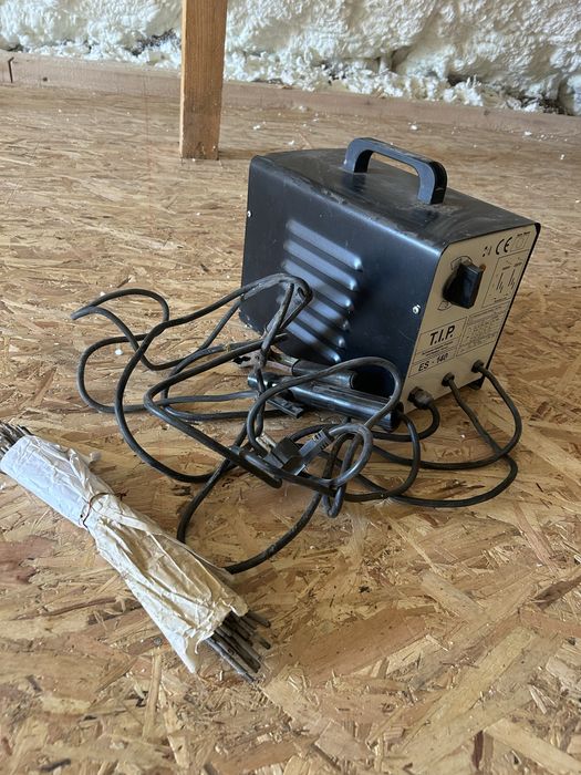 Aparat de sudura cu electrozi