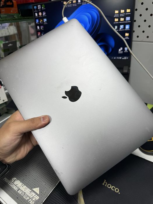 MacBook Air 13 inch