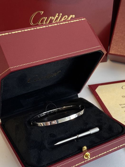Brățară Cartier LOVE 17 White Gold 750 Diamond