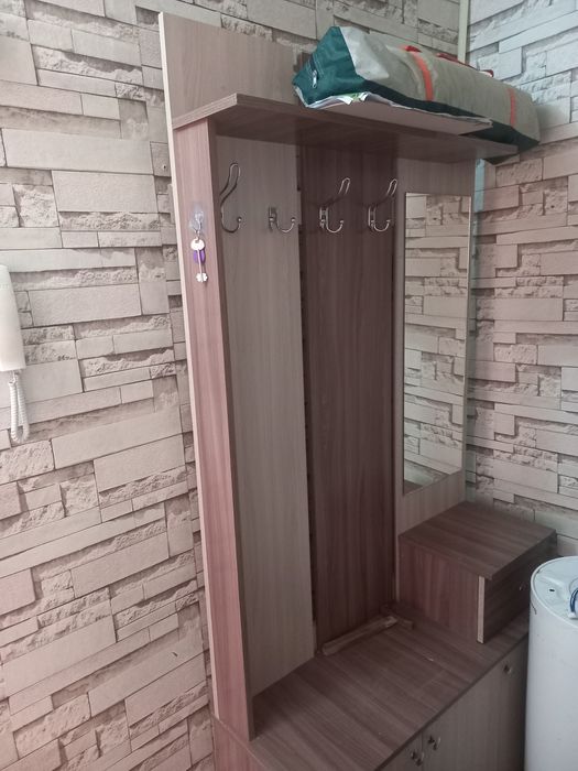 Продаётся прихожка