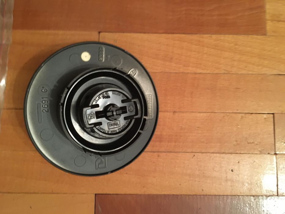 Капачки за бензин дизел за ретро автомобили нови Алфа Ситроен Фиат