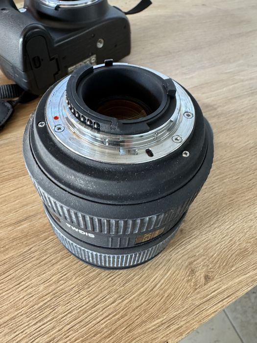 Обектив Sigma 17-35mm f/2.8–4 – широкоъгълен зум обектив