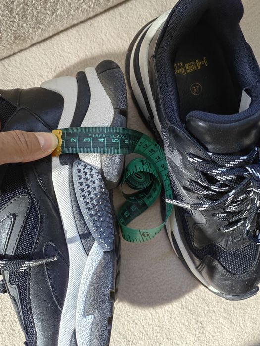 Ash , Calvin Klein, Inuikii