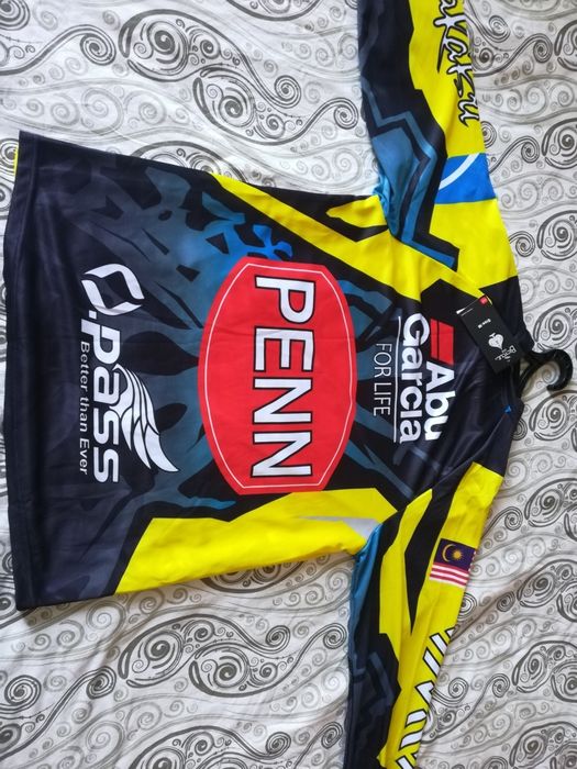 Продам футболку (джерси)