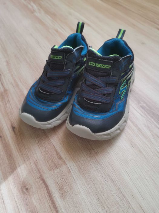 Skechers номер 24