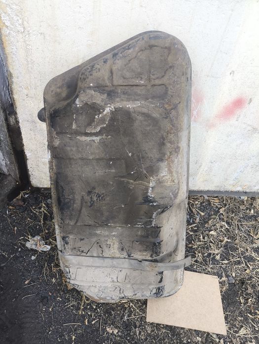 Продам бак на ваз 2114