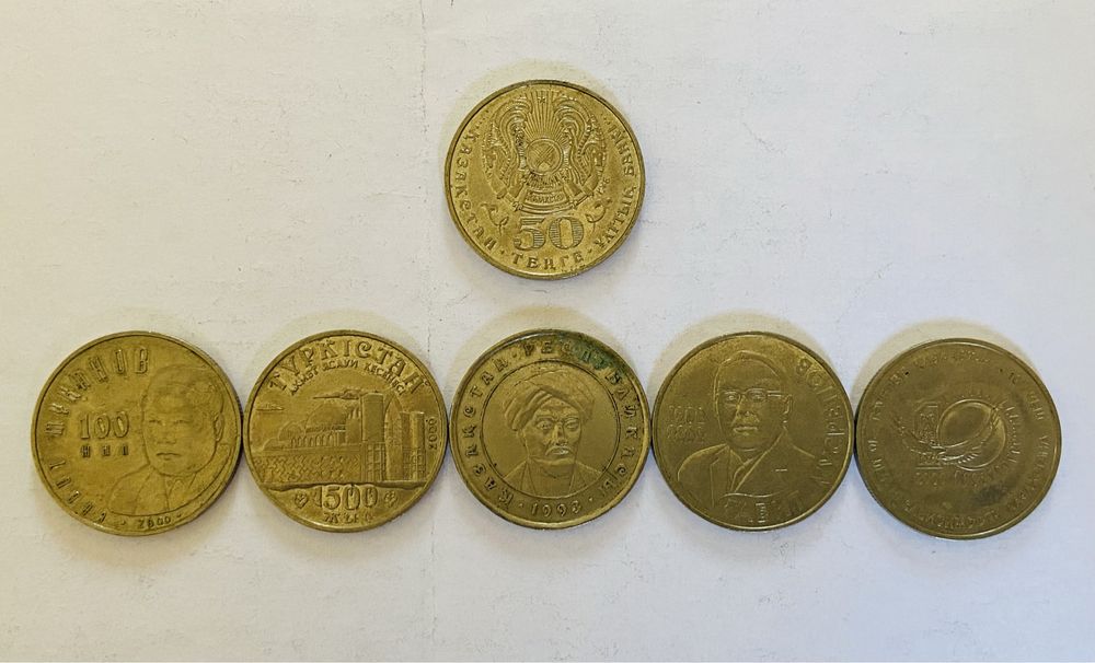 Продам разные монеты