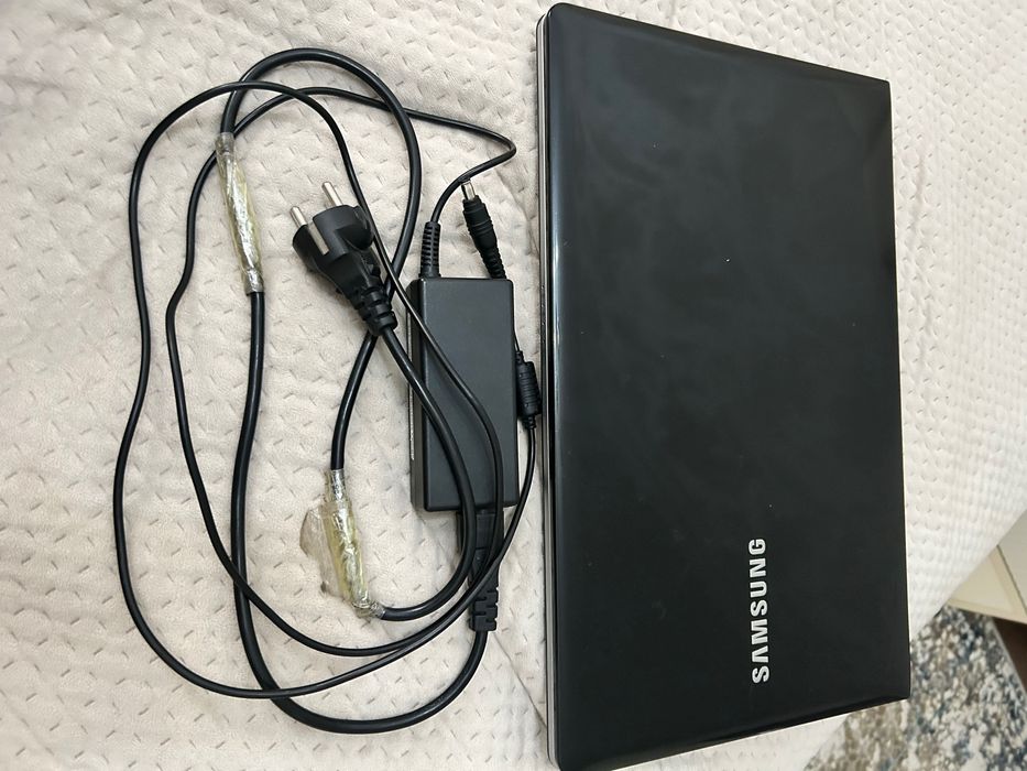 Samsung ноутбук.Компьютер