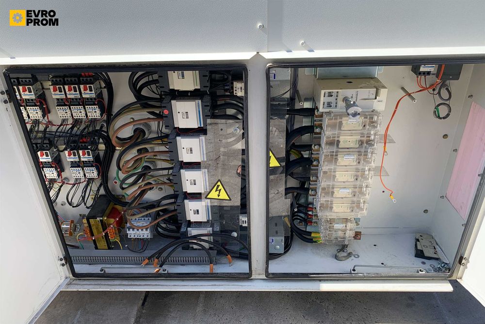 Chiller răcit cu aer TRANE RTAC 185 – 648 kW | pret chiller trane | 2 compresoare cu șurub | Second hand