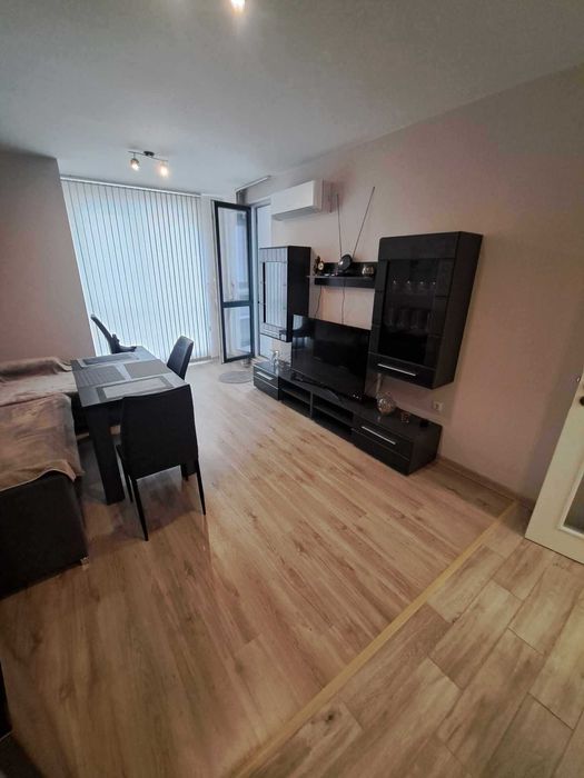 Дава се под наем Тристаен апартамент в Варна, Гранд Мол Варна - 90 кв.м за 867 € - Снимка #4