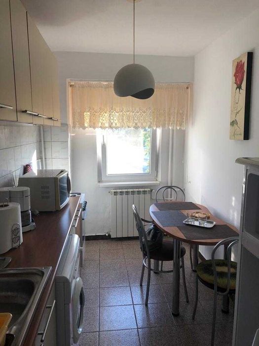 Proprietar, închiriez ap. 3 camere decomandat în Complexul Studentesc