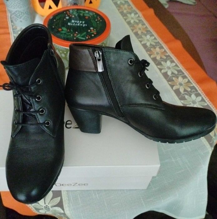 Дамски боти - естествена кожа