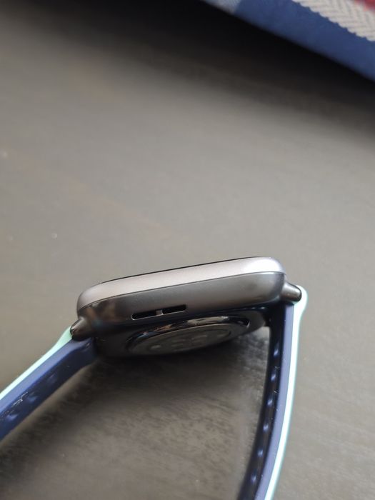 Часовник Amazfit Active