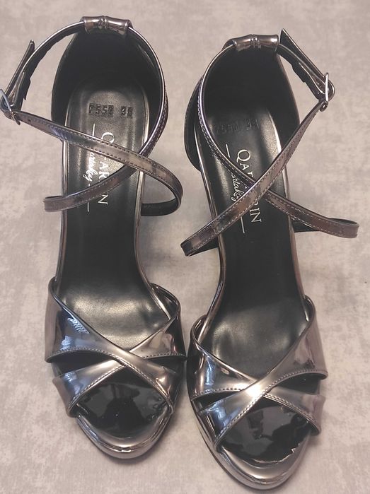 Нови обувки на висок ток н.38