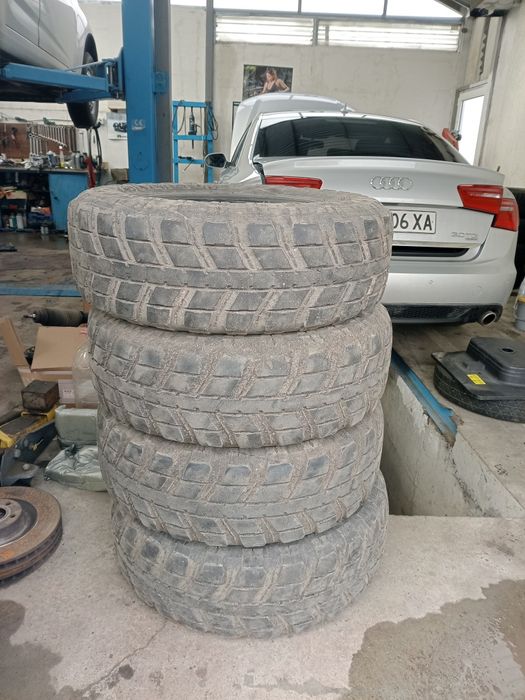 Silverstone sport 265 70 17