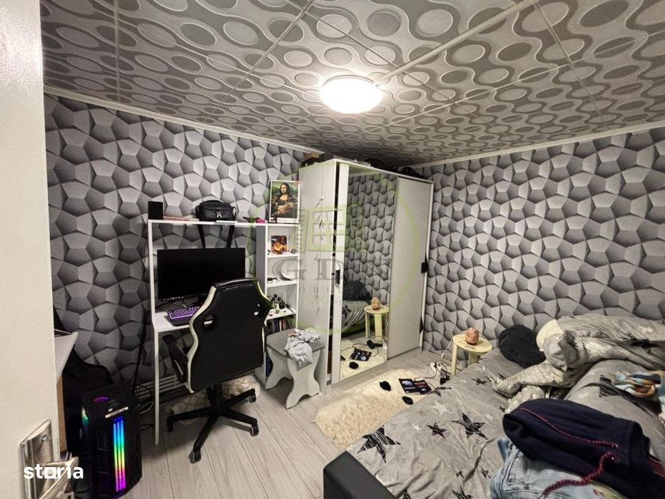 Spatiu comercial, 32 mp, cartier Bariera Valcii, zona scoala Ion Tucul
