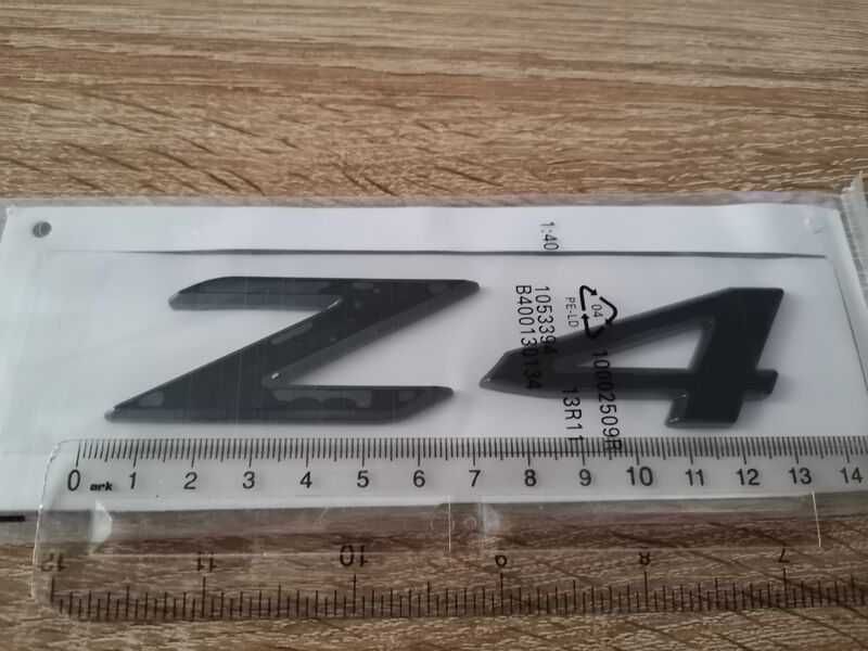 черна емблема BMW Z4