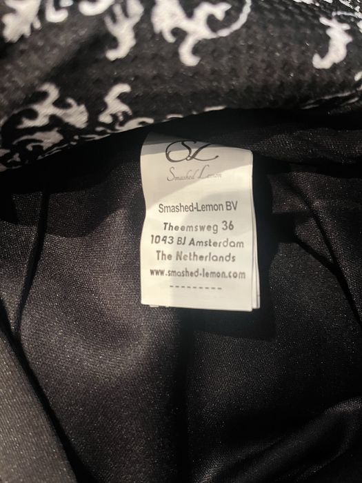 Фланела на сърчица, две елегантни сака и костюм със сако и потник